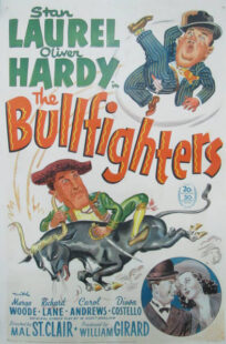 دانلود فیلم The Bullfighters 1945322626-1947389336